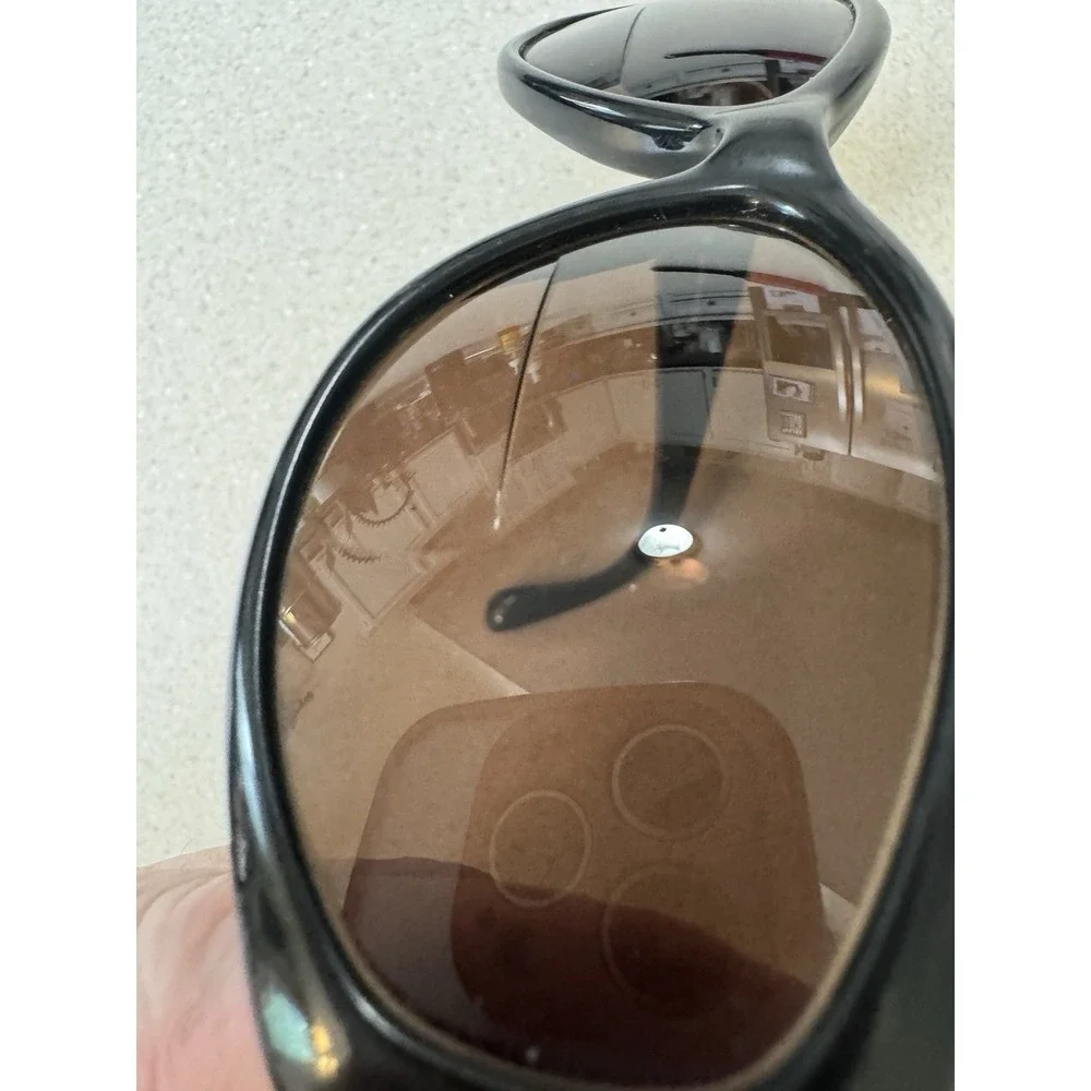 FENDI SL 7506 Oval Sunglasses Black Plastic Frame Brown Tinted Lenses Women